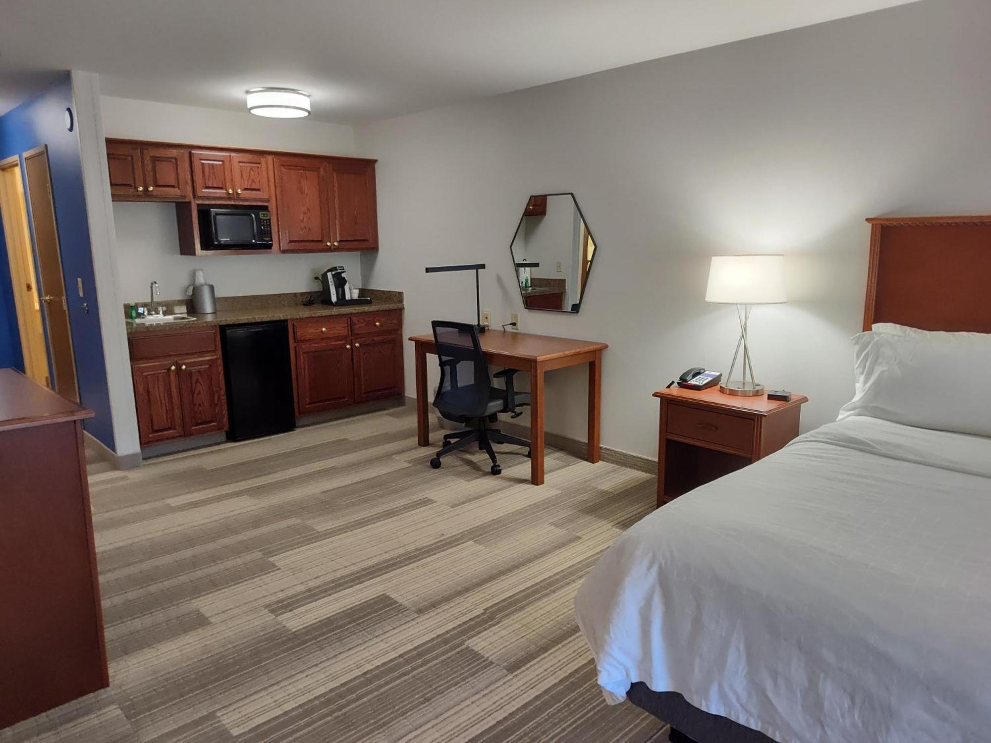 Holiday Inn Express Hotel & Suites Sioux Falls At Empire Mall, An Ihg Hotel Экстерьер фото